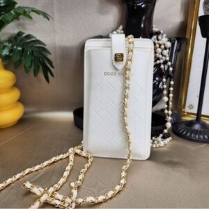 CHANEL CoCo Crush Crossbody phone purse.